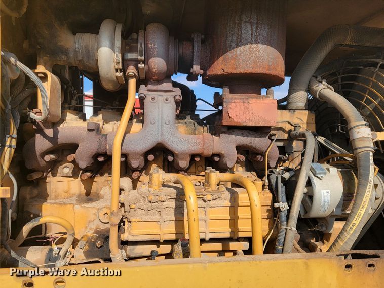 image for item KB9943 Komatsu GD705A-4  motor grader