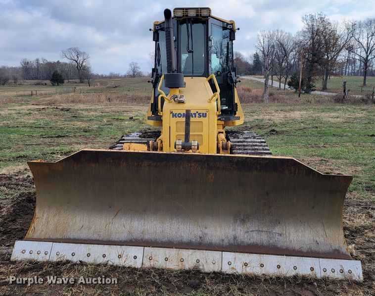 image for item KB9944 2014 Komatsu D51EX-22  dozer