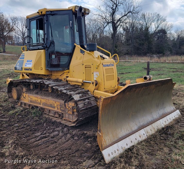 image for item KB9944 2014 Komatsu D51EX-22  dozer
