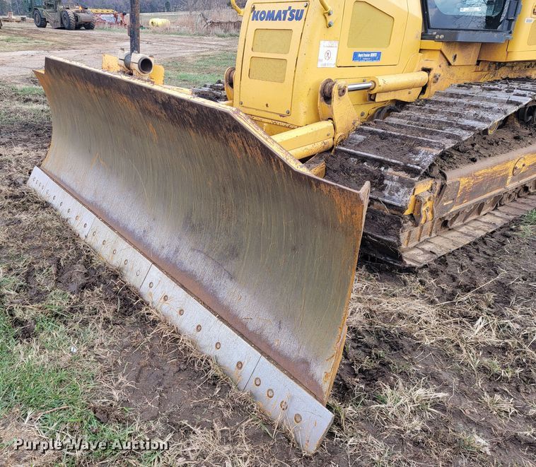 image for item KB9944 2014 Komatsu D51EX-22  dozer