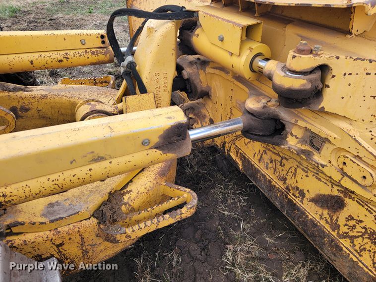 image for item KB9944 2014 Komatsu D51EX-22  dozer