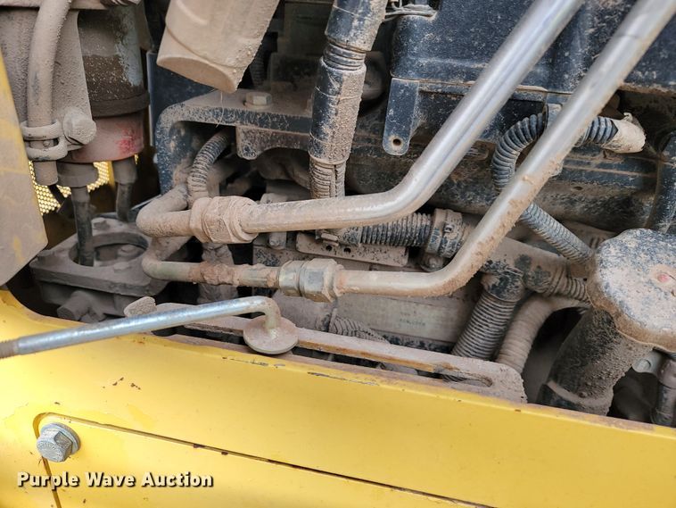 image for item KB9944 2014 Komatsu D51EX-22  dozer