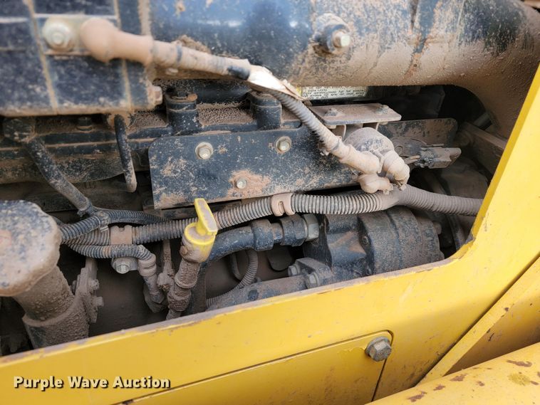 image for item KB9944 2014 Komatsu D51EX-22  dozer