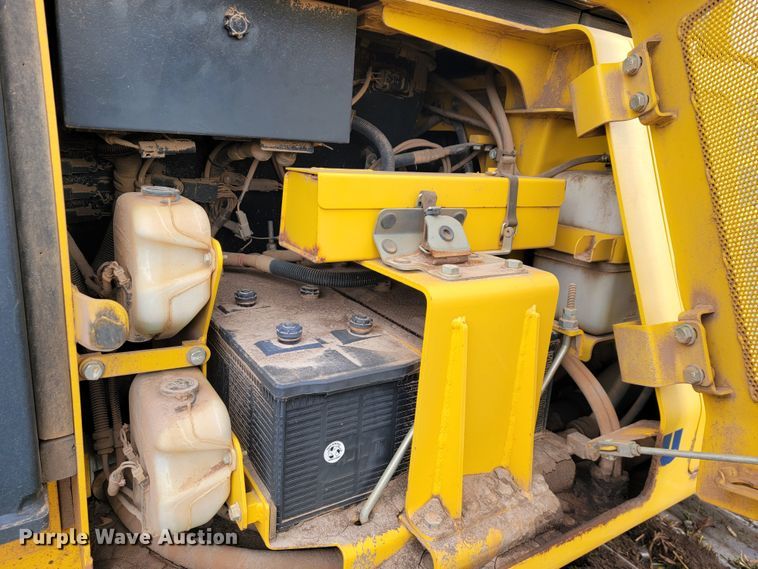 image for item KB9944 2014 Komatsu D51EX-22  dozer