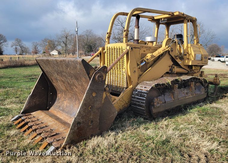 image for item KB9945 Komatsu D75S  track loader