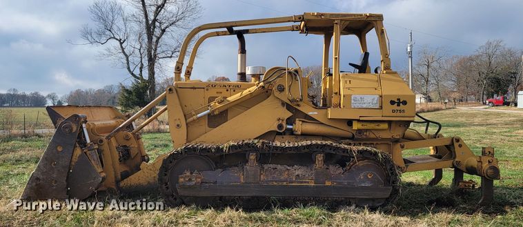 image for item KB9945 Komatsu D75S  track loader