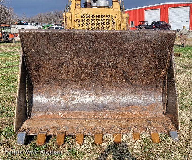 image for item KB9945 Komatsu D75S  track loader