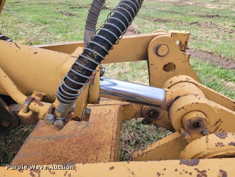 image for item KB9945 Komatsu D75S  track loader