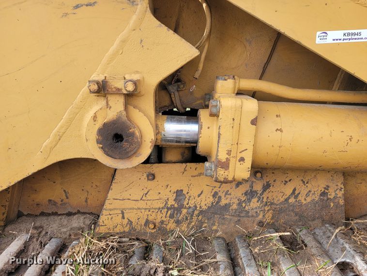 image for item KB9945 Komatsu D75S  track loader