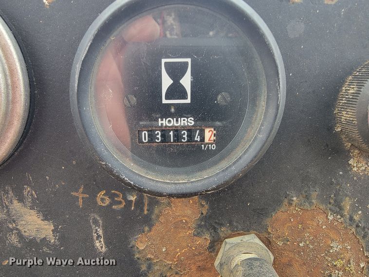 image for item KB9945 Komatsu D75S  track loader