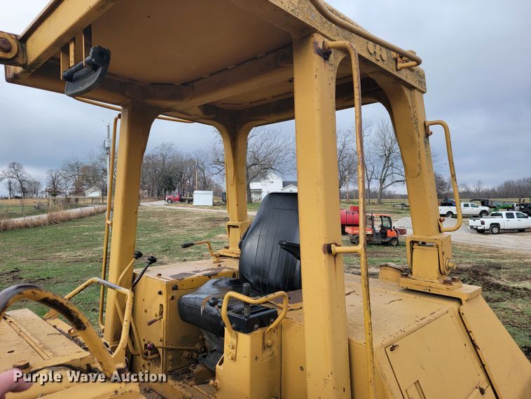 image for item KB9945 Komatsu D75S  track loader