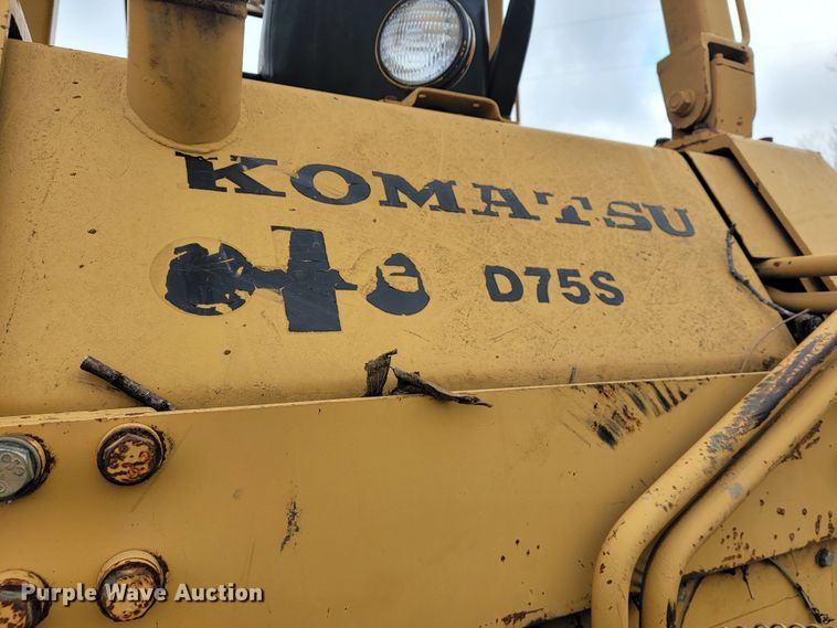 image for item KB9945 Komatsu D75S  track loader