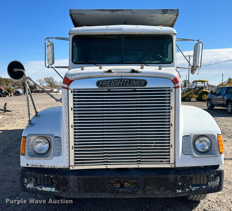 image for item KC9390 1991 Freightliner FLD  dump truck
