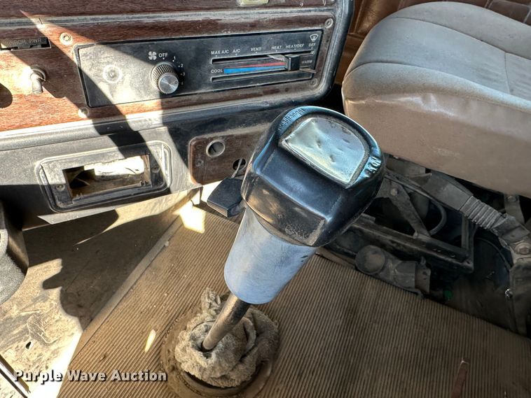 image for item KC9390 1991 Freightliner FLD  dump truck