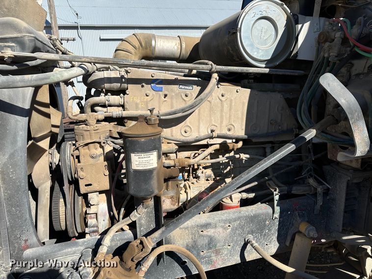 image for item KC9390 1991 Freightliner FLD  dump truck