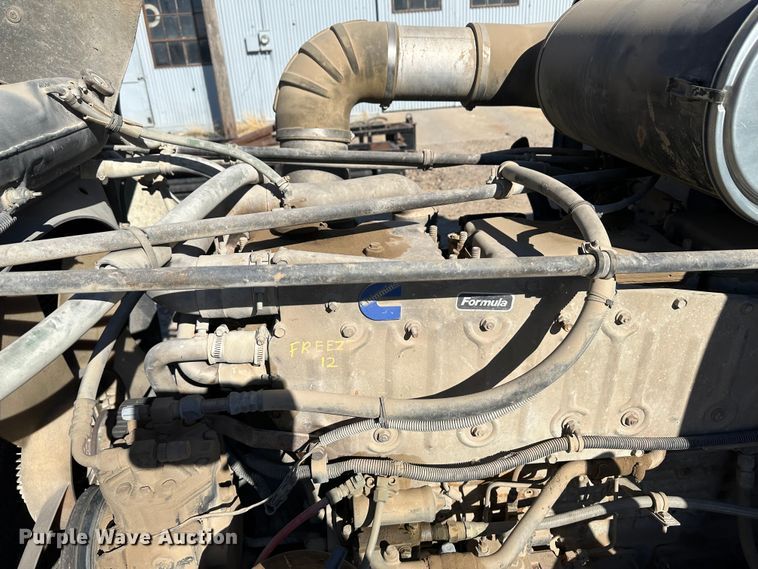 image for item KC9390 1991 Freightliner FLD  dump truck