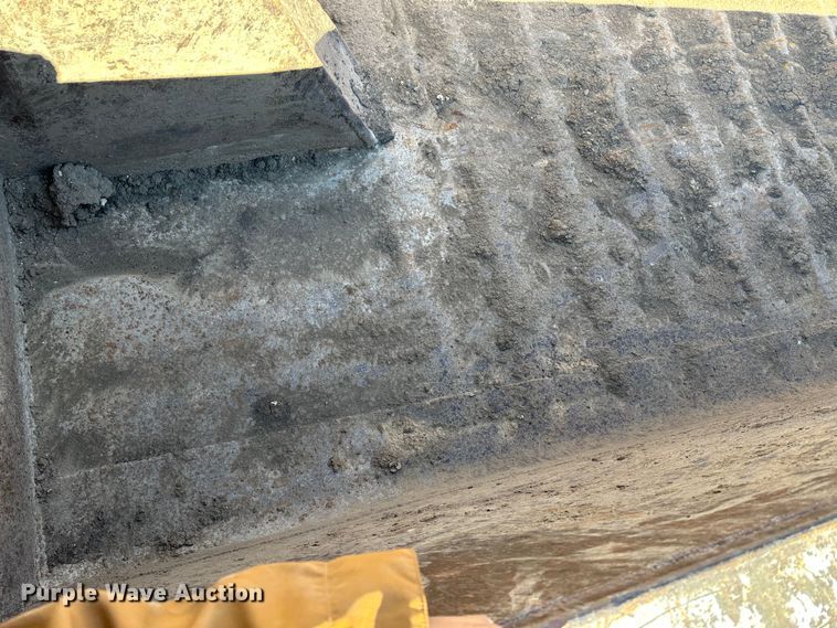 image for item KC9390 1991 Freightliner FLD  dump truck