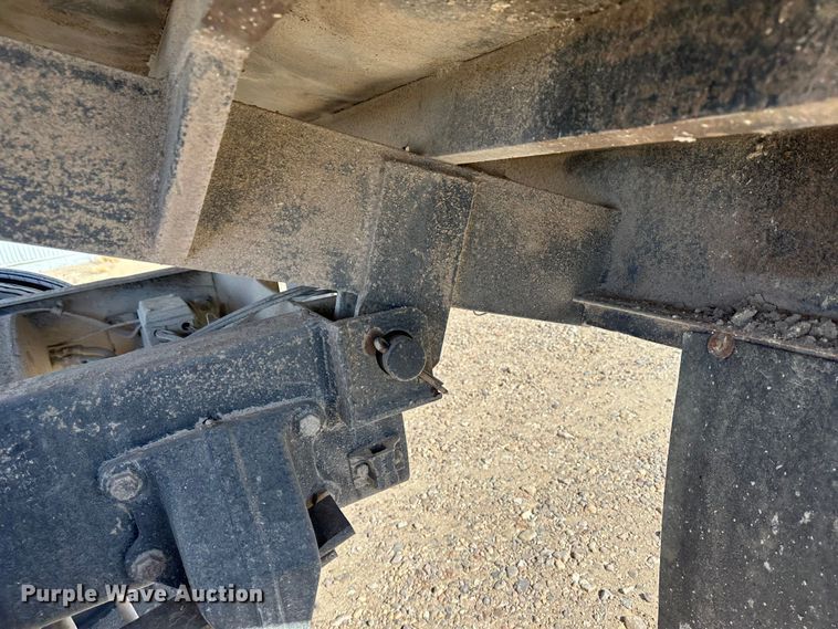 image for item KC9390 1991 Freightliner FLD  dump truck