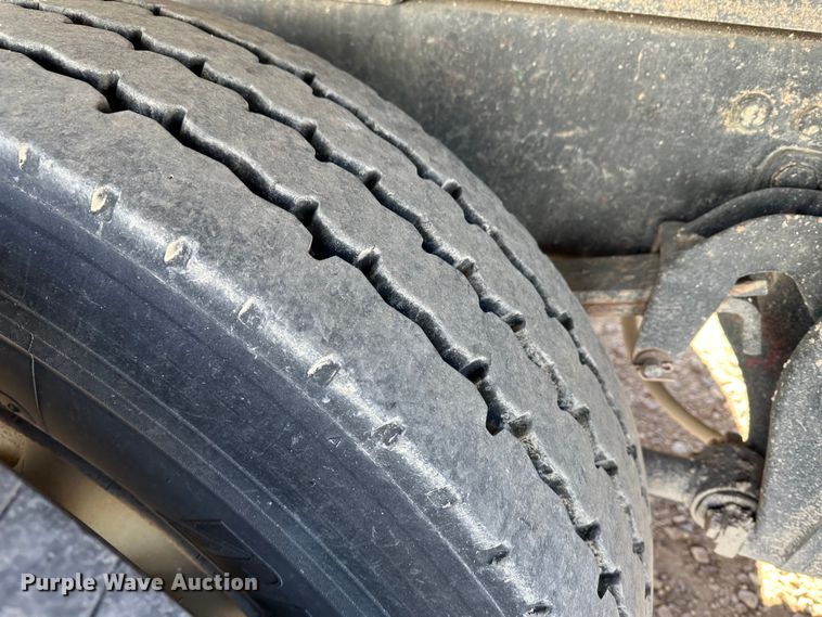 image for item KC9390 1991 Freightliner FLD  dump truck