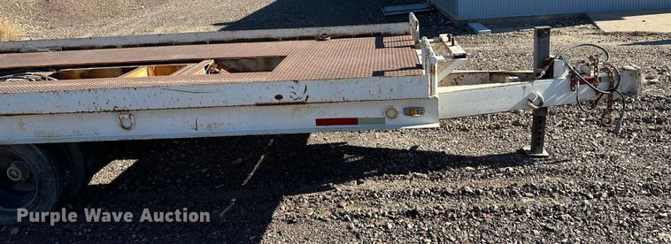 image for item KC9391 1989 Wisconsin 1900-16  tilt deck equipment trailer