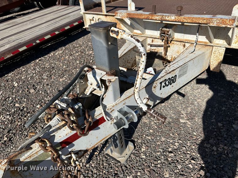 image for item KC9391 1989 Wisconsin 1900-16  tilt deck equipment trailer