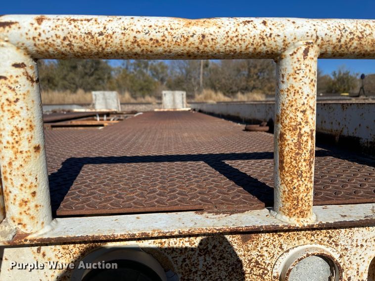 image for item KC9391 1989 Wisconsin 1900-16  tilt deck equipment trailer