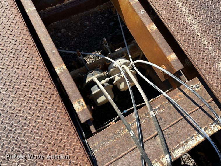 image for item KC9391 1989 Wisconsin 1900-16  tilt deck equipment trailer