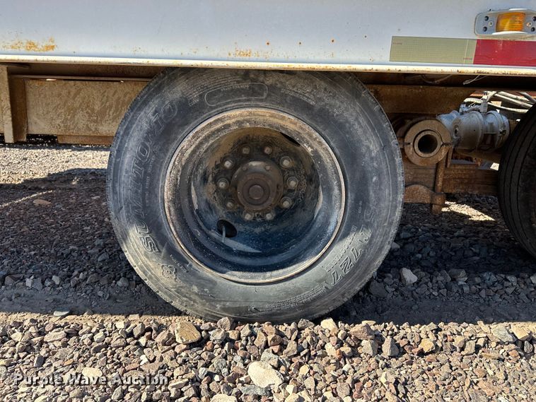 image for item KC9391 1989 Wisconsin 1900-16  tilt deck equipment trailer