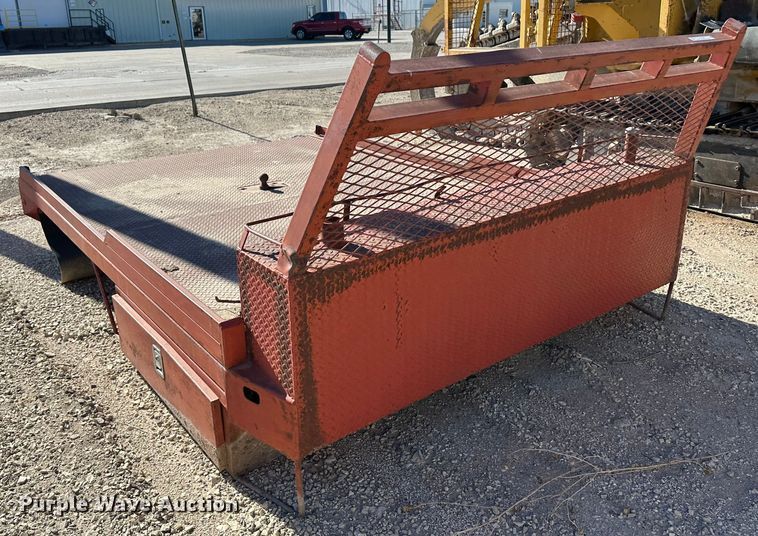 image for item KC9392 Flatbed