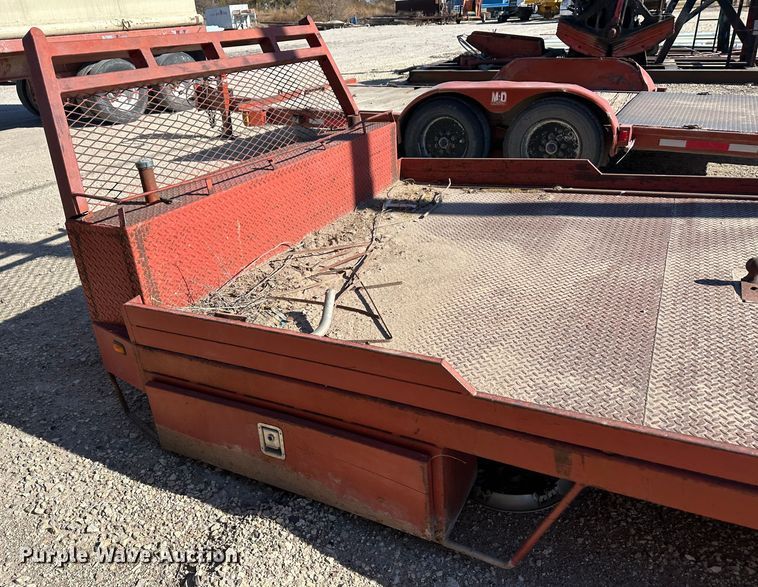 image for item KC9392 Flatbed