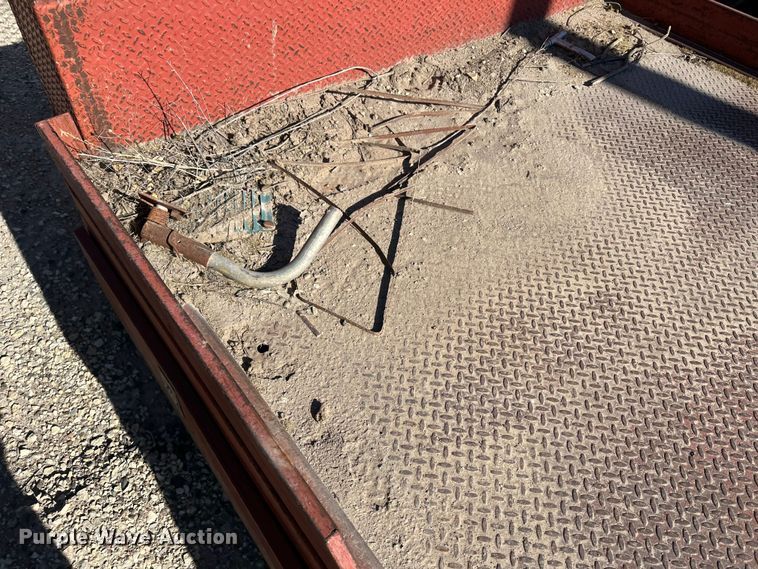 image for item KC9392 Flatbed