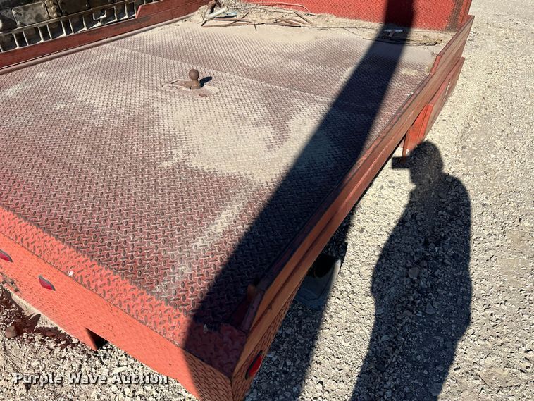 image for item KC9392 Flatbed