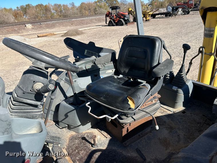 image for item KC9395 2000 New Holland LB75  backhoe