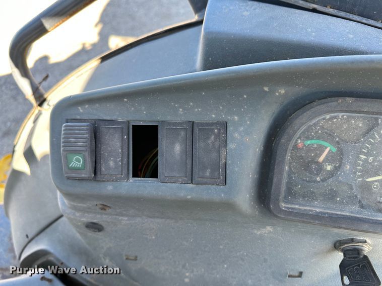 image for item KC9395 2000 New Holland LB75  backhoe