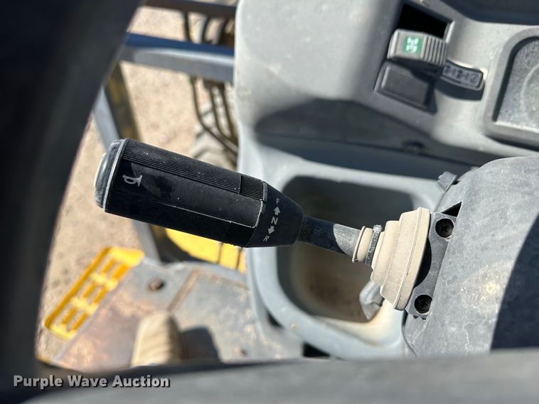 image for item KC9395 2000 New Holland LB75  backhoe