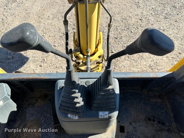 image for item KC9395 2000 New Holland LB75  backhoe