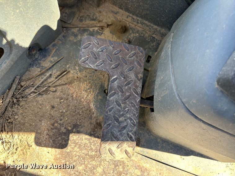 image for item KC9395 2000 New Holland LB75  backhoe