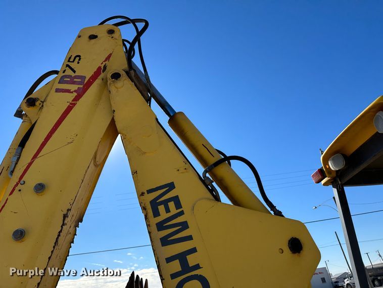 image for item KC9395 2000 New Holland LB75  backhoe
