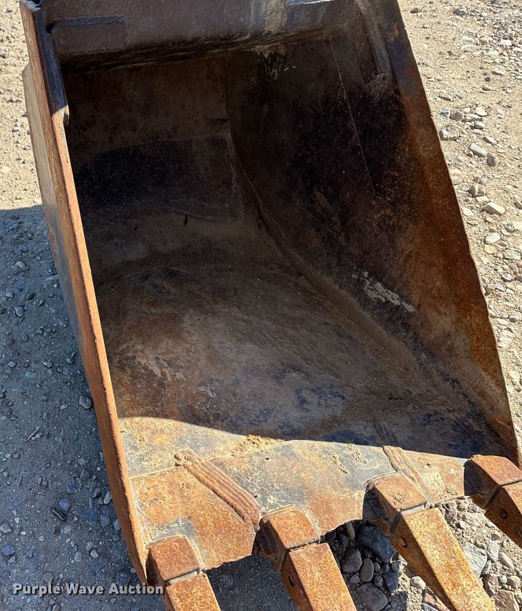 image for item KC9395 2000 New Holland LB75  backhoe