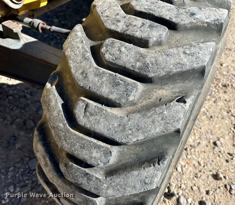 image for item KC9395 2000 New Holland LB75  backhoe