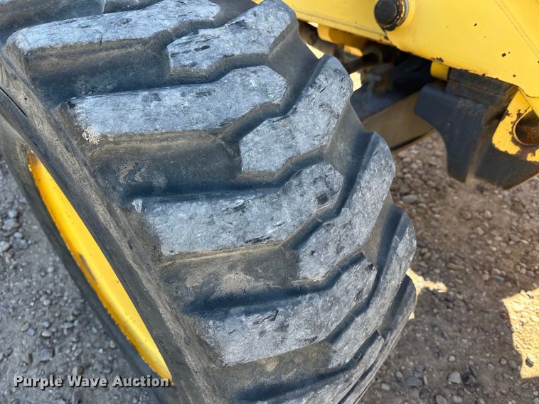 image for item KC9395 2000 New Holland LB75  backhoe