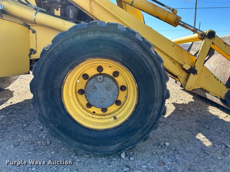 image for item KC9395 2000 New Holland LB75  backhoe