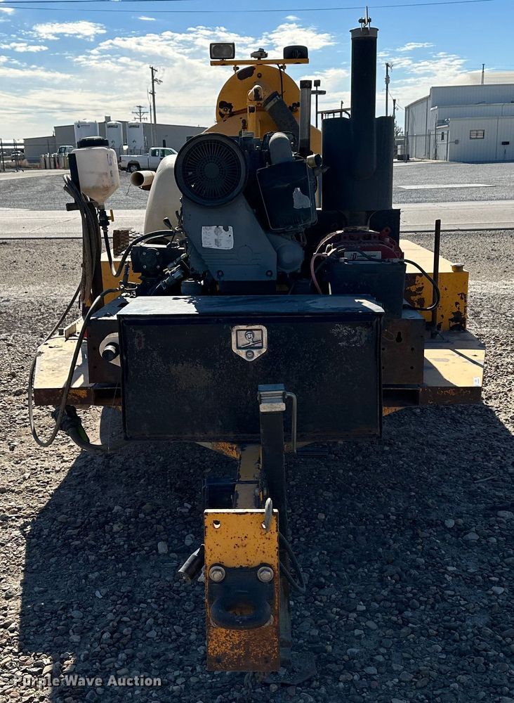 image for item KC9396 2010 Cyclone 550  vacuum excavator