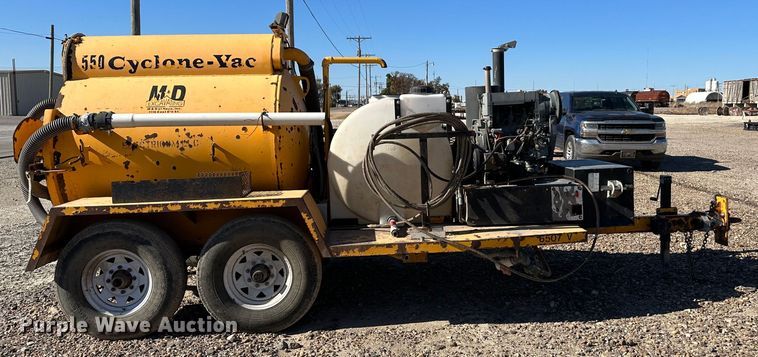 image for item KC9396 2010 Cyclone 550  vacuum excavator