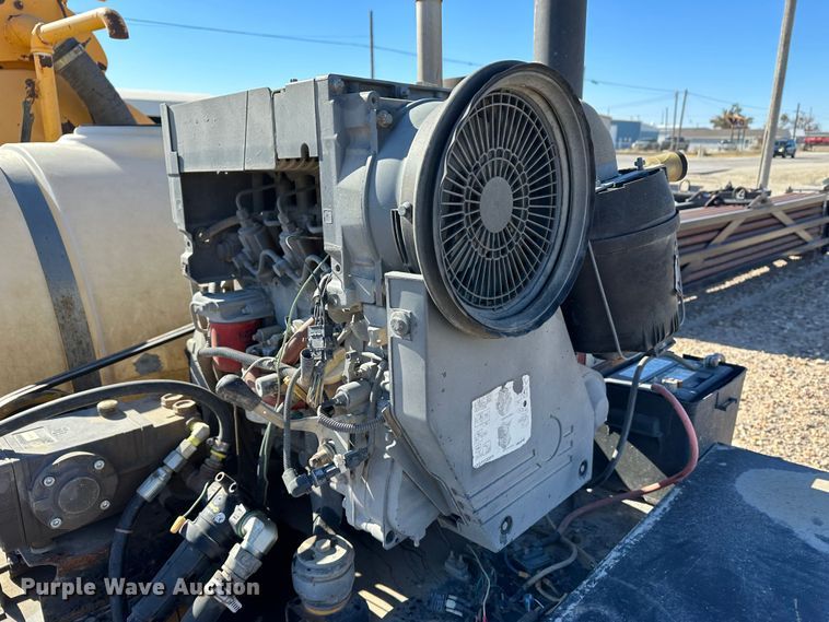 image for item KC9396 2010 Cyclone 550  vacuum excavator