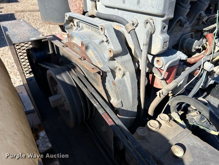 image for item KC9396 2010 Cyclone 550  vacuum excavator