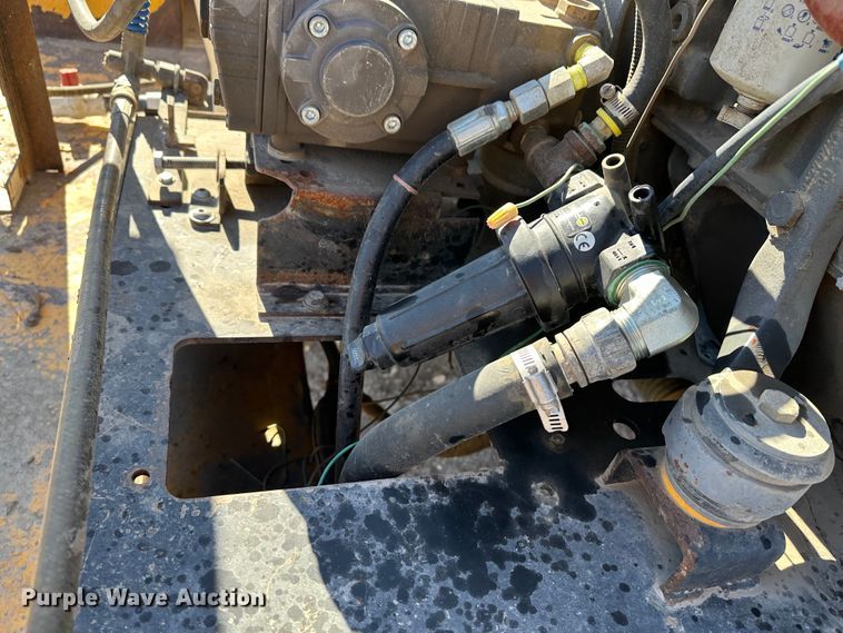 image for item KC9396 2010 Cyclone 550  vacuum excavator