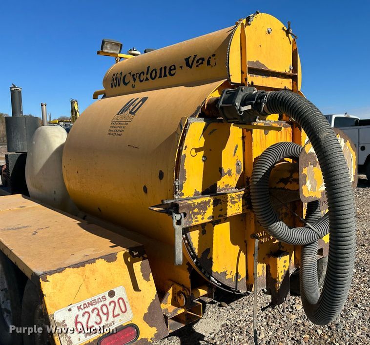 image for item KC9396 2010 Cyclone 550  vacuum excavator