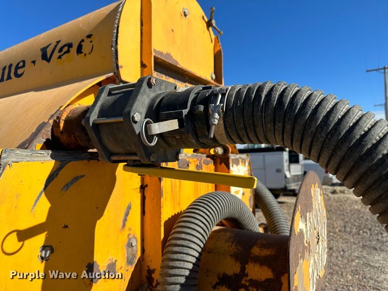 image for item KC9396 2010 Cyclone 550  vacuum excavator