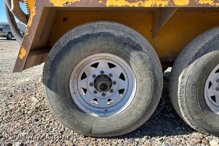 image for item KC9396 2010 Cyclone 550  vacuum excavator